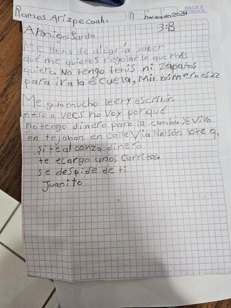Llevan regalos a Juanito, un niño que solo pedía calzado para ir a la escuela 1 5ff8f155 ade1 41e0 a229 1876051614e1