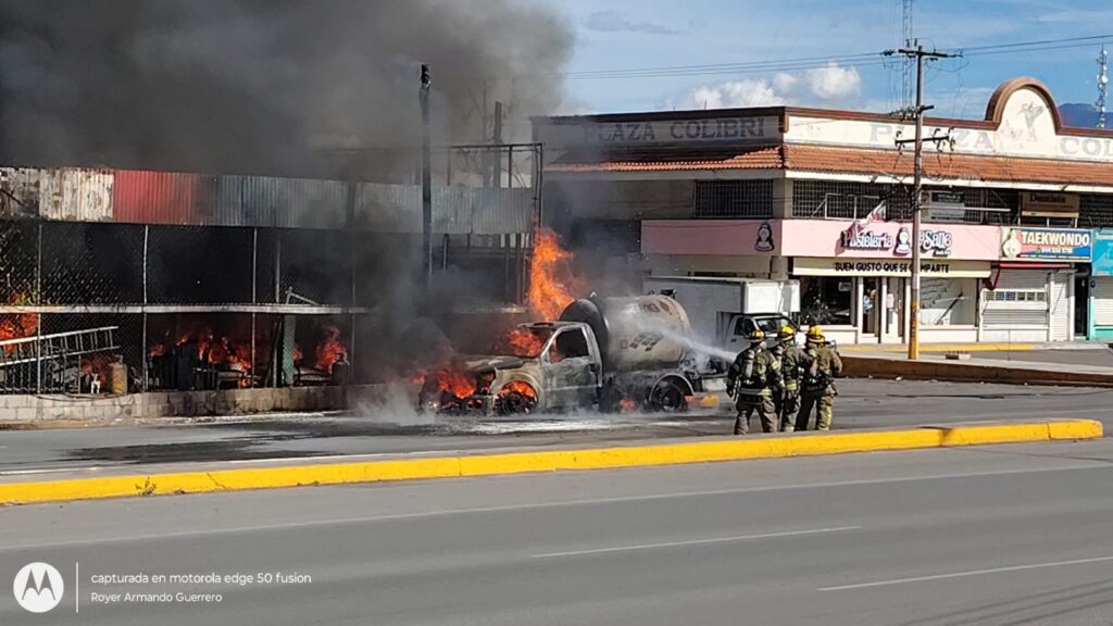 Incendio de pipa de gas causa pérdidas materiales en Saltillo 1 90d2e730 42e0 4d65 8ef3 425391990db1