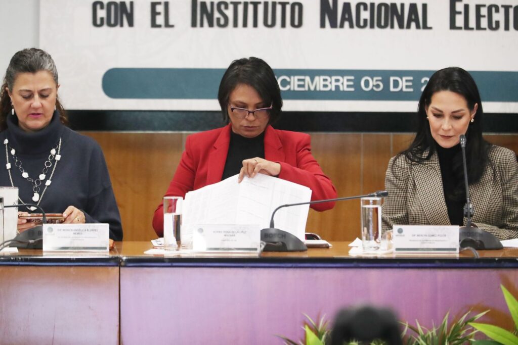 Exponen Rita Bell López y Norma De la Cruz presupuesto solicitado por el INE ante la Cámara de Diputados 2 WhatsApp Image 2024 12 05 at 16.33.02 1