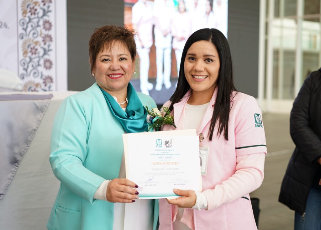 Reconoce IMSS Coahuila trayectoria y labor de sus trabajadores de Nutrición, Trabajo Social y Asistentes Médicos 3 WhatsApp Image 2024 12 06 at 16.17.45 2