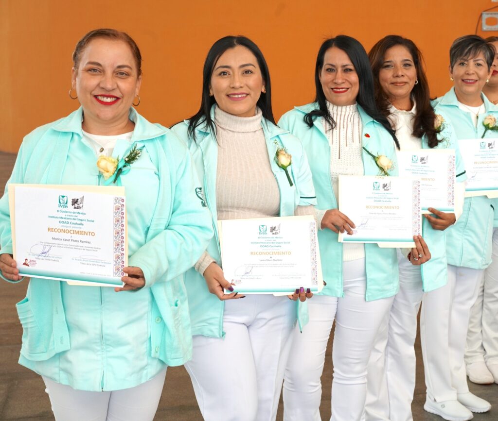 Reconoce IMSS Coahuila trayectoria y labor de sus trabajadores de Nutrición, Trabajo Social y Asistentes Médicos 8 WhatsApp Image 2024 12 06 at 16.17.45 6
