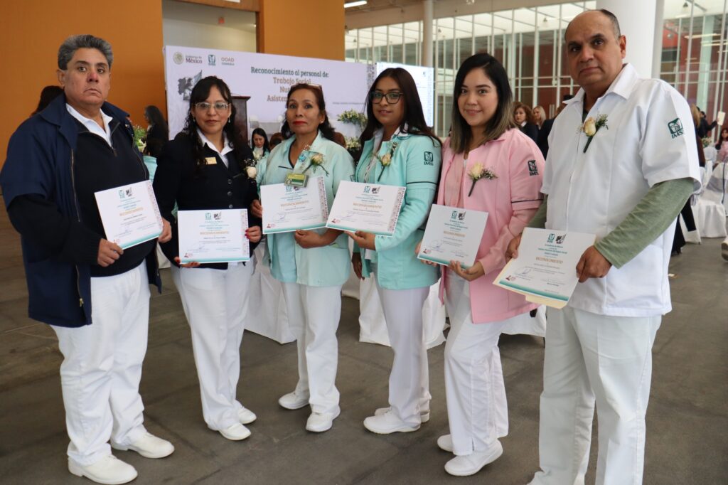 Reconoce IMSS Coahuila trayectoria y labor de sus trabajadores de Nutrición, Trabajo Social y Asistentes Médicos 5 WhatsApp Image 2024 12 06 at 16.17.46 1