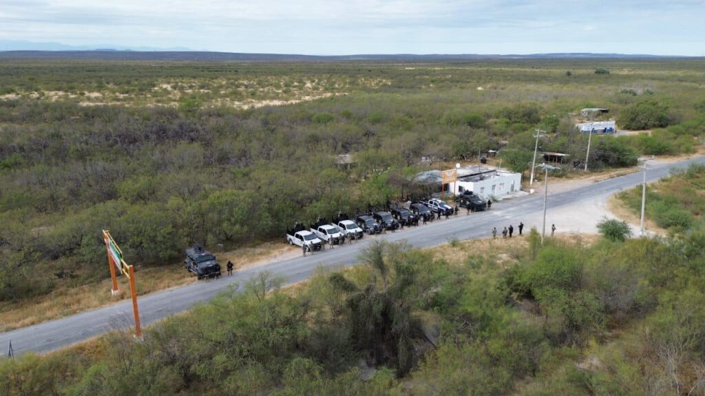 Coahuila mantiene vigilancia permanente en carreteras y brechas para garantizar la seguridad 1 WhatsApp Image 2024 12 09 at 18.07.16 1