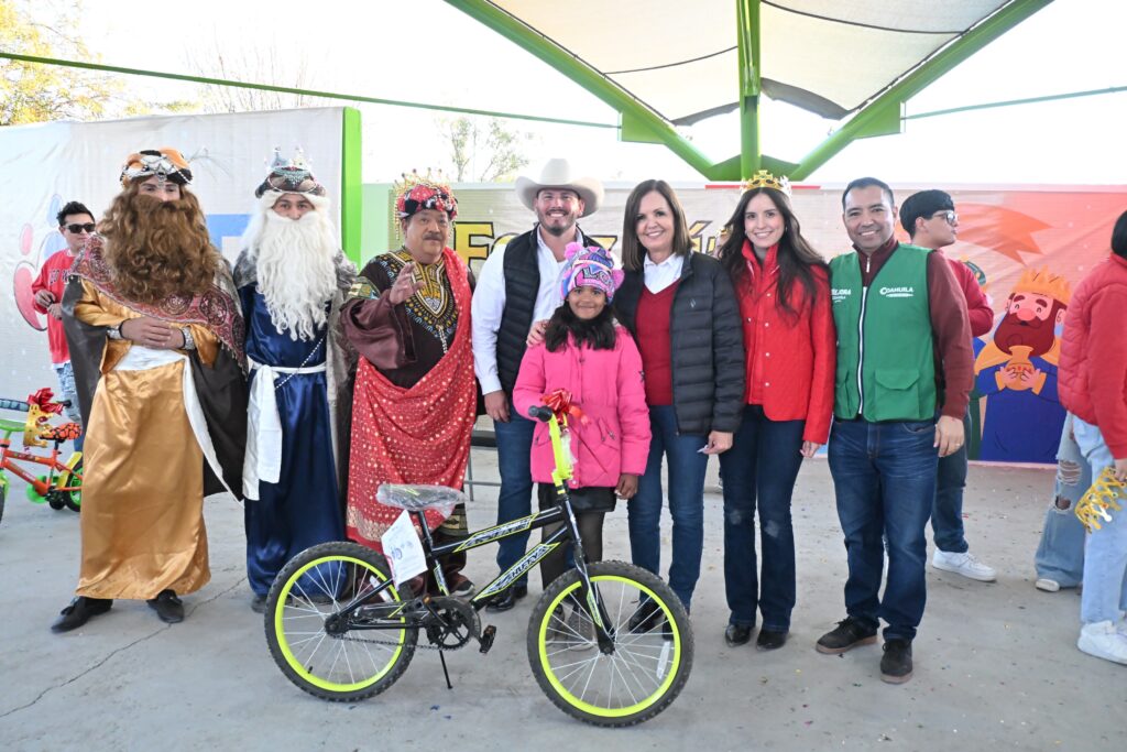 Sari Pérez celebra el Día de Reyes con familias de Frontera 1 36e7177f 23dd 417c 8e14 37bebad9888a