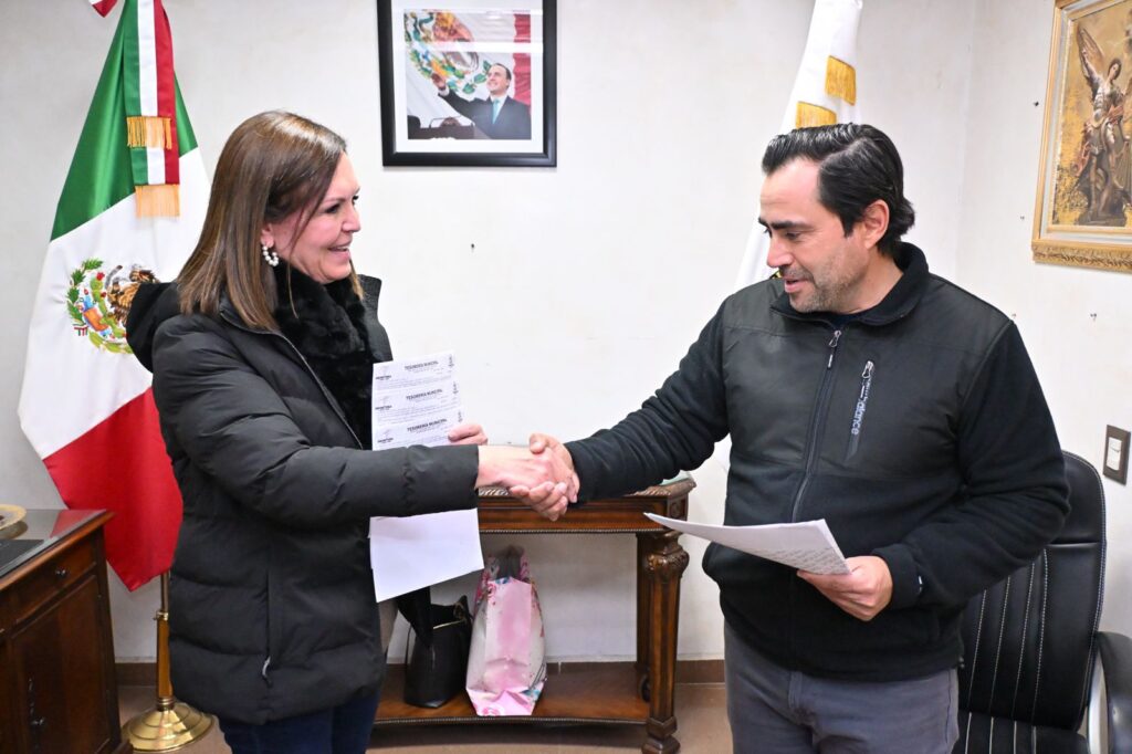 ‘Con el predial empresarial ponemos orden y rumbo en Frontera’: Sari Pérez 1 Imagen de WhatsApp 2025 01 23 a las 16.30.18 5fc46945