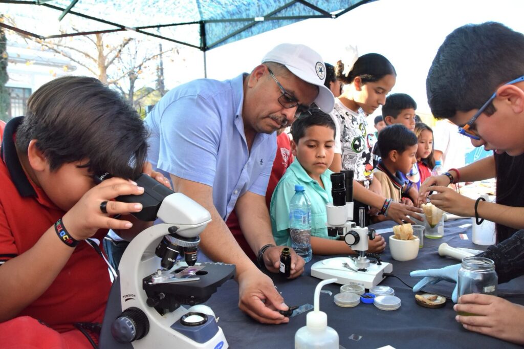 Cuatro Ciénegas busca destacar en educación, innovación y desarrollo tecnológico 2 WhatsApp Image 2025 02 08 at 19.20.07 2