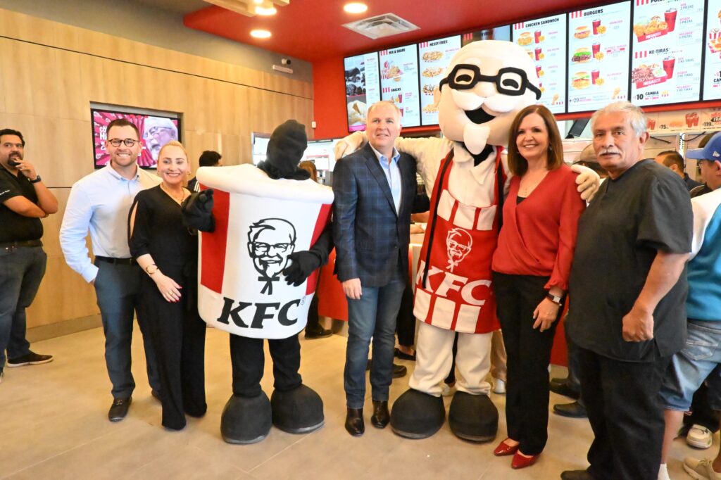 KFC abre sus puertas en Frontera, generando empleo y fortaleciendo la economía 3 Imagen de WhatsApp 2025 03 12 a las 14.57.35 72c0a25f