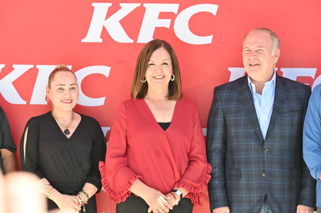 KFC abre sus puertas en Frontera, generando empleo y fortaleciendo la economía 4 Imagen de WhatsApp 2025 03 12 a las 14.57.35 92ba12c5