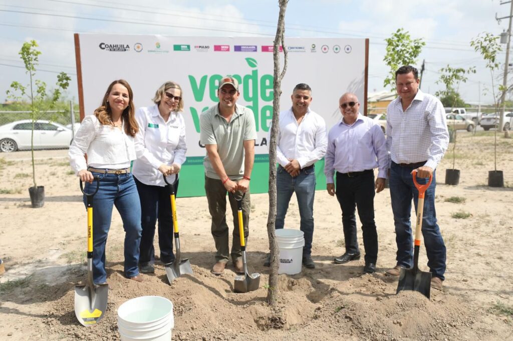 Manolo Jiménez lanza jornada de reforestación y obras sociales desde Sabinas 1 Imagen de WhatsApp 2025 06 14 a las 19.03.51 80402ffa