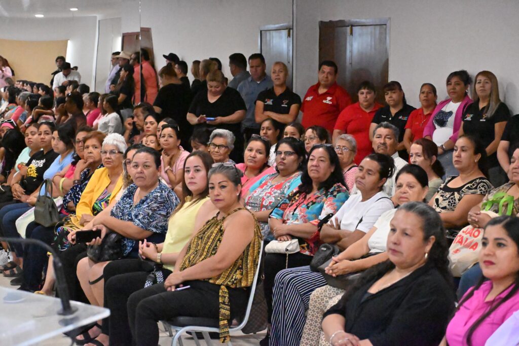 Sari Pérez lanza en Frontera el programa “Mujeres con Rumbo” para empoderar a mil mujeres 1 a1200c32 ea09 4455 bd14 23ab920fe2b8